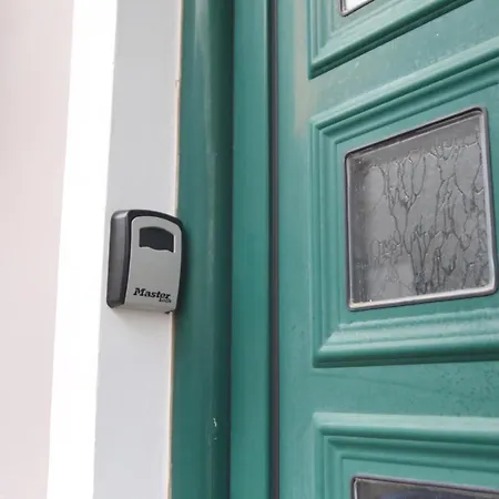 Anna's House アパート